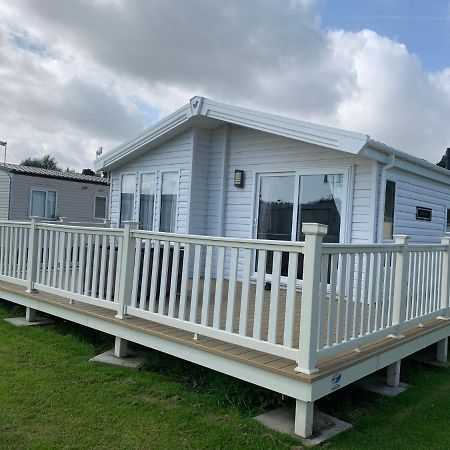 8 Birth Lodge On Cayton Bay Holiday Park Scarborough Esterno foto