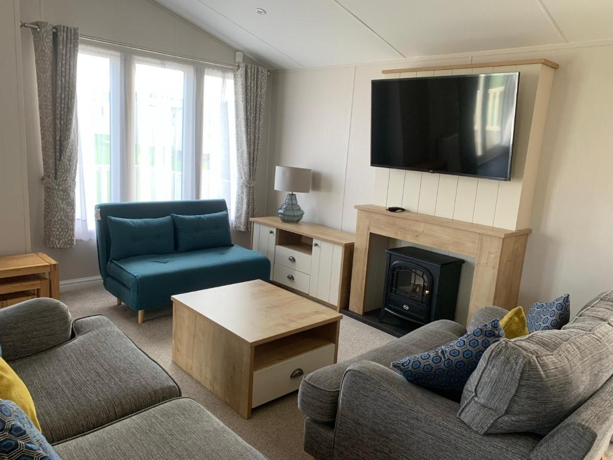 8 Birth Lodge On Cayton Bay Holiday Park Scarborough Esterno foto
